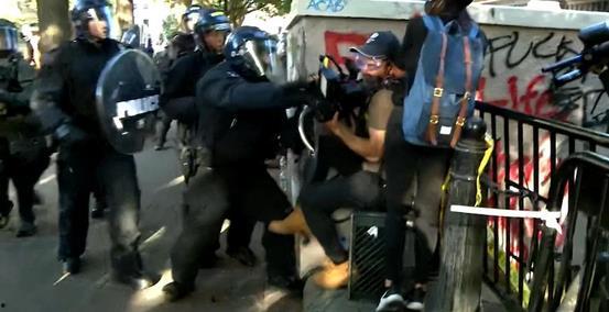 吃瓜观众超哥,揭秘娱乐圈那些吃瓜观众的幕后故事